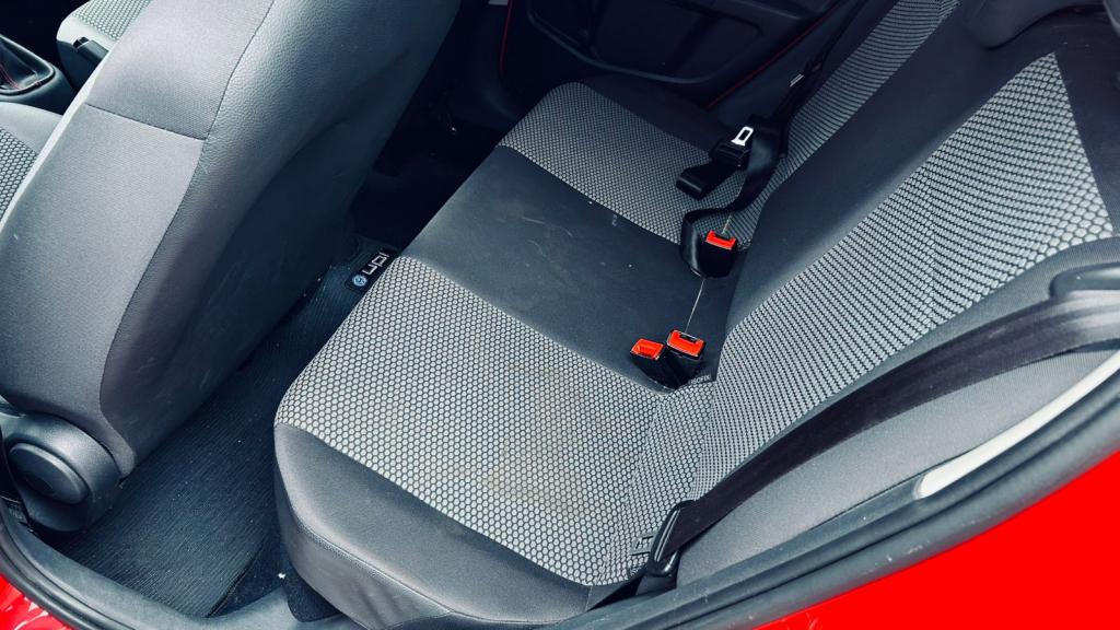 VOLKSWAGEN UP - Foto