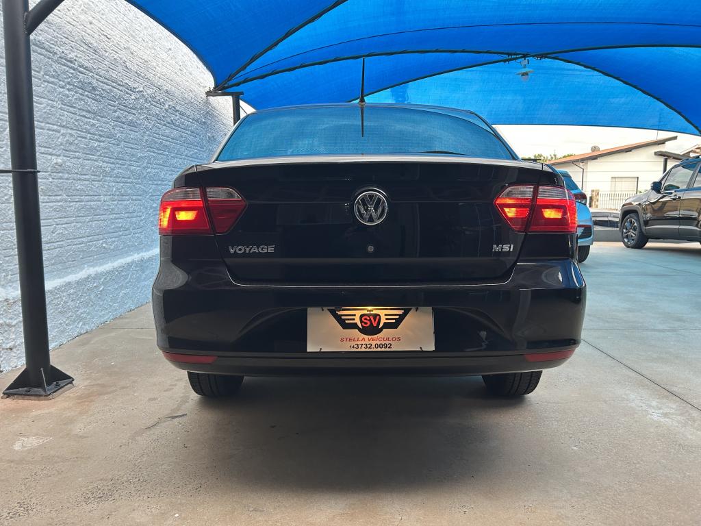 VOLKSWAGEN Voyage