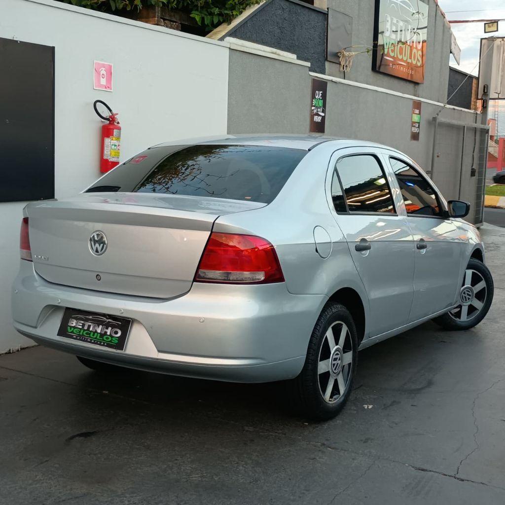 VOLKSWAGEN Voyage - Foto