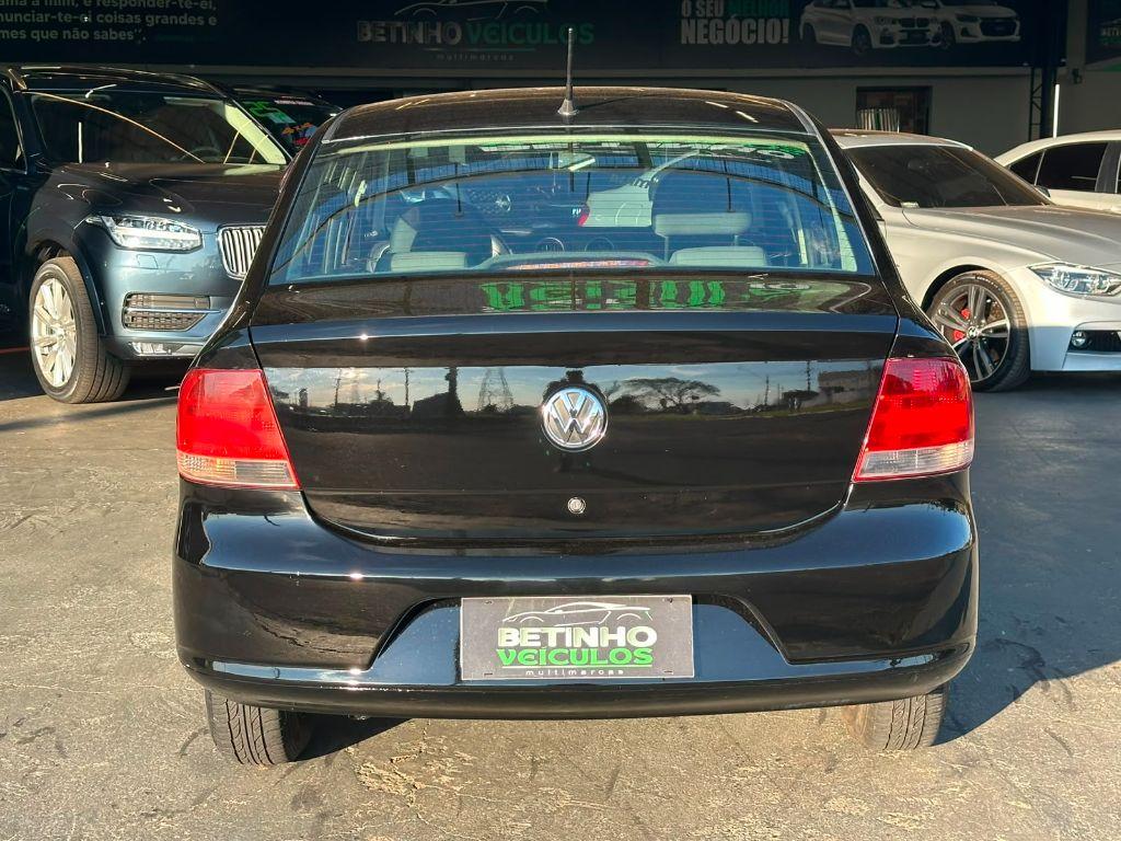VOLKSWAGEN Voyage - Foto