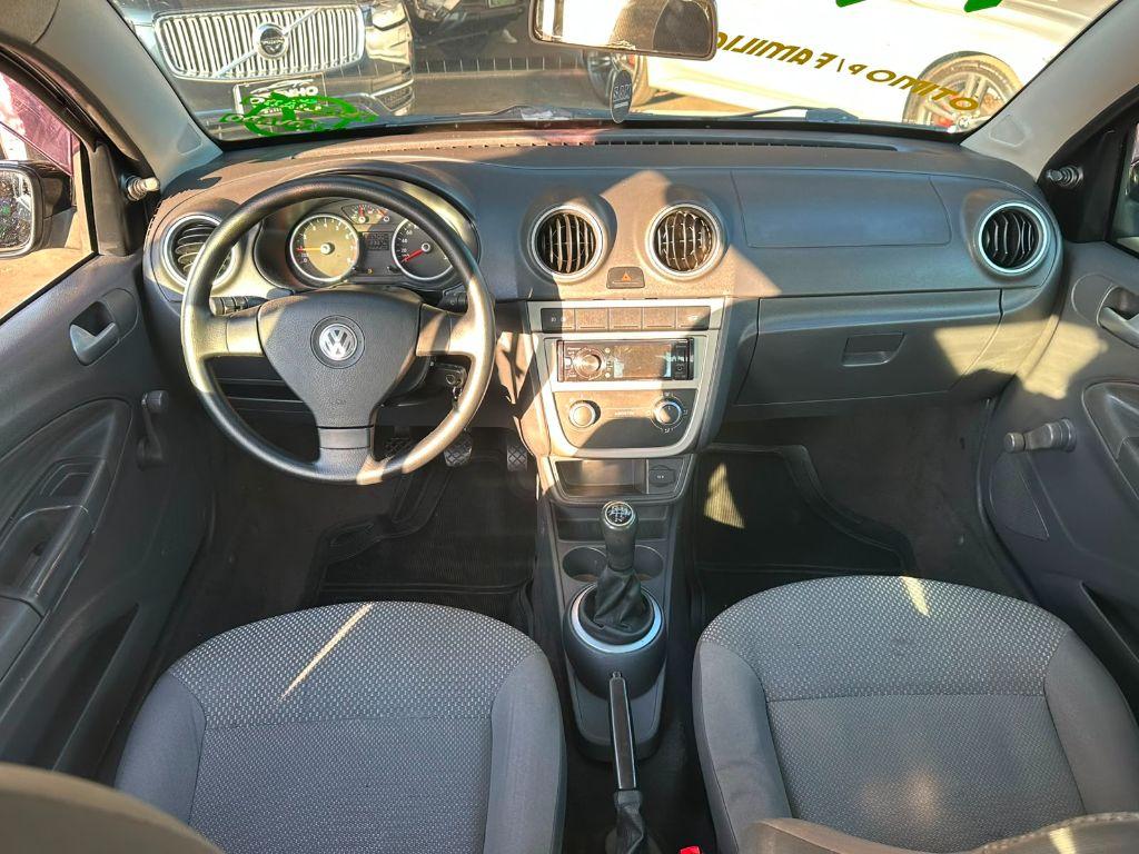 VOLKSWAGEN Voyage - Foto