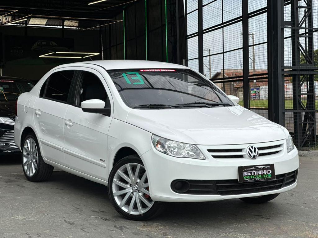 VOLKSWAGEN Voyage - Foto