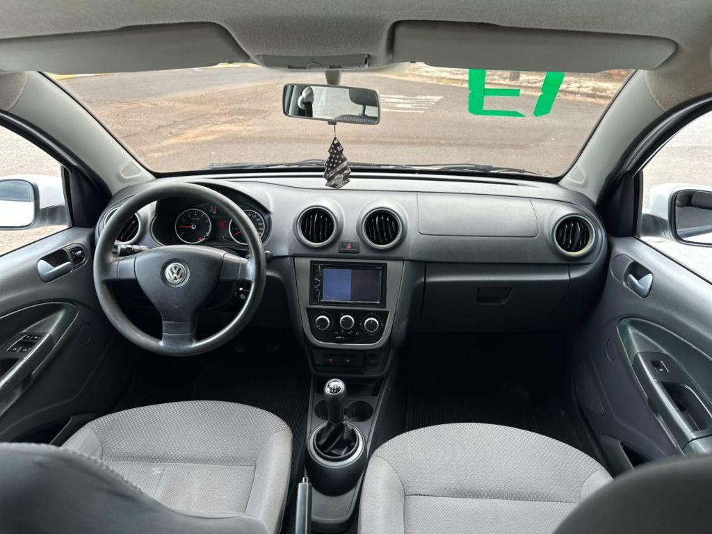 VOLKSWAGEN Voyage - Foto
