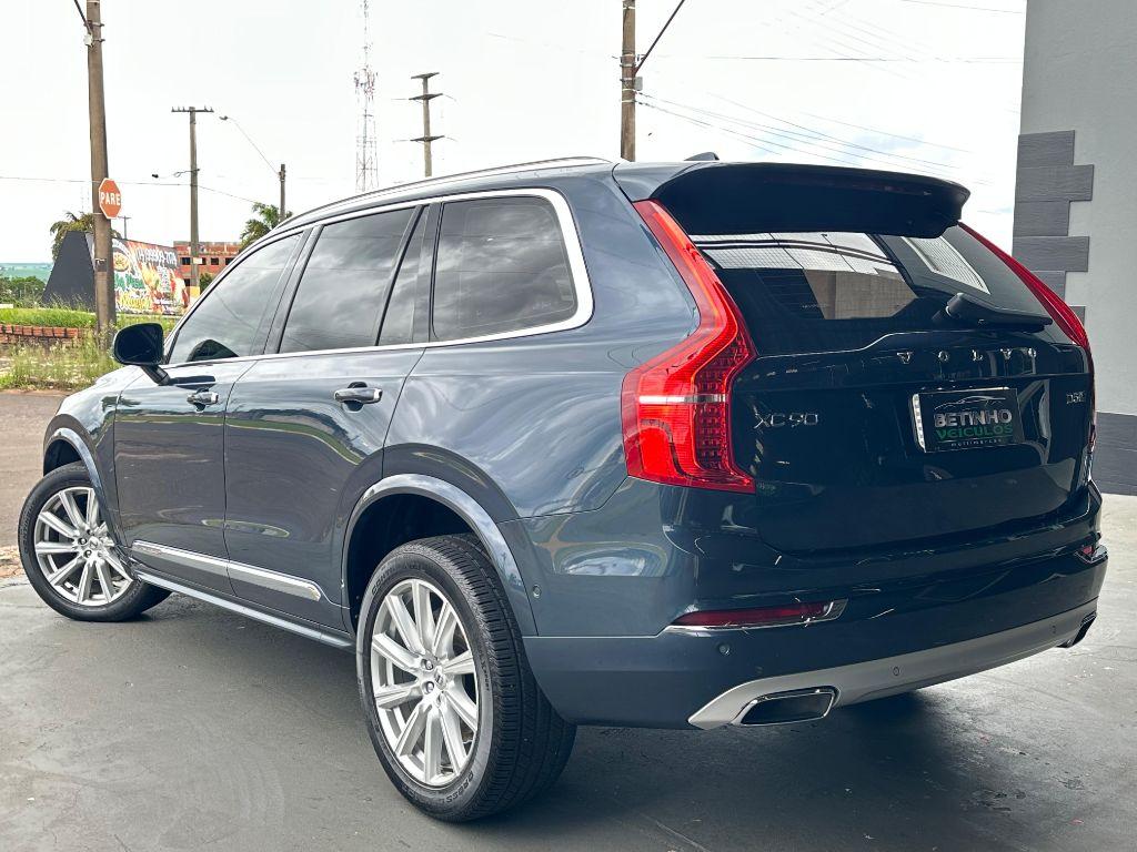 VOLVO XC90 - Foto