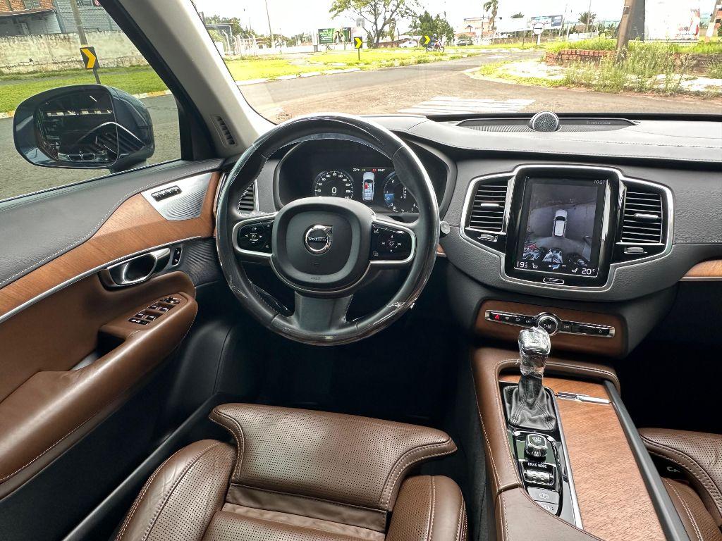 VOLVO XC90 - Foto
