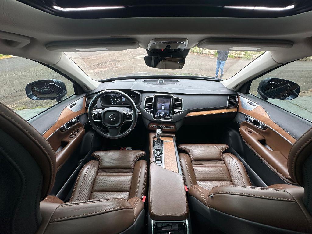 VOLVO XC90 - Foto