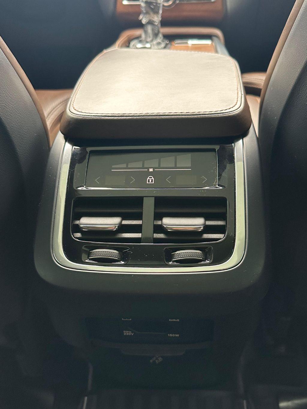 VOLVO XC90 - Foto