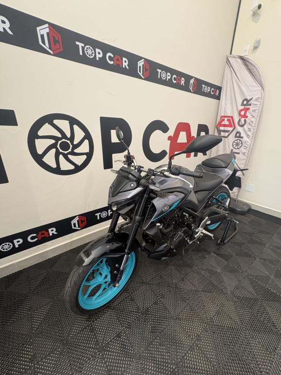 YAMAHA MT-03 300 - Foto