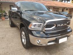 RAM 1500 5.7 V8 CLASSIC LARAMIE CABINE DUPLA 4X4 AUTOM�TICO