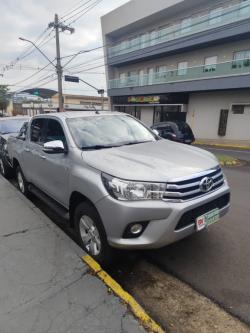 TOYOTA Hilux Caminhonete 2.8 16V SRV 4X4 DIESEL CABINE DUPLA AUTOMTICO