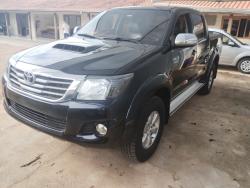 TOYOTA Hilux Caminhonete 3.0 16V 4P 4X4 SRV TURBO DIESEL CABINE DUPLA AUTOM�TICO