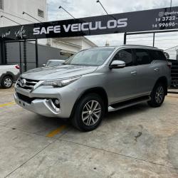 TOYOTA Hilux SW4 2.8 4P SRX 4X4 DIAMOND 7 LUGARES TURBO DIESEL AUTOMTICO