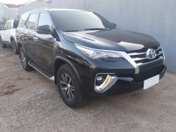 TOYOTA Hilux SW4 2.8 16V 4P SRX 4X4 7 LUGARES TURBO DIESEL AUTOMÁTICO