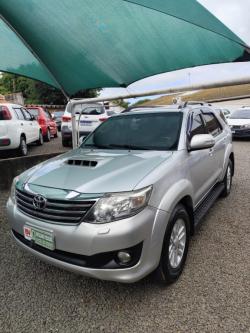TOYOTA Hilux SW4 3.0 16V 4P SRV 4X4 7 LUGARES TURBO DIESEL AUTOM�TICO