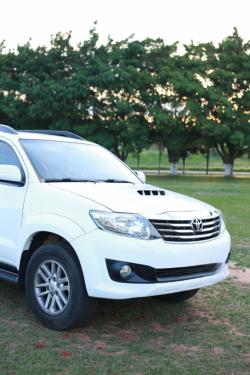 TOYOTA Hilux SW4 3.0 V6 12V 4P SRV 4X4 TURBO DIESEL AUTOM�TICO
