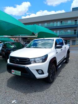 TOYOTA Hilux Caminhonete 2.8 16V 4P SR 4X4 DIESEL CHALLENGE CABINE DUPLA AUTOMTICO