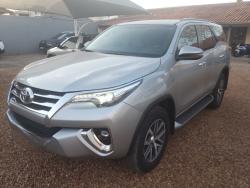 TOYOTA Hilux SW4 2.8 16V 4P SRX 4X4 7 LUGARES TURBO DIESEL AUTOMTICO