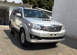 TOYOTA Hilux SW4 3.0 16V 4P SRV 4X4 TURBO DIESEL AUTOMTICO