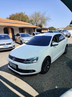 VOLKSWAGEN Jetta 2.0 4P FLEX AUTOMTICO