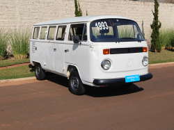 VOLKSWAGEN Kombi 1.6 STD 9 LUGARES