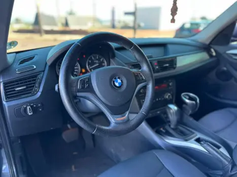 BMW X1 2.0 16V 4P 18I S DRIVE AUTOM�TICO, Foto 11