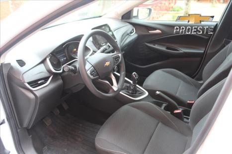 CHEVROLET Onix Hatch 1.0 4P FLEX LT PLUS, Foto 4 CHEVROLET Onix Hatch 1.0 4P FLEX LT PLUS, Foto 4