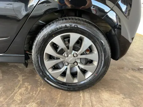 CHEVROLET Onix Hatch 1.4 4P FLEX ADVANTAGE AUTOMTICO, Foto 12