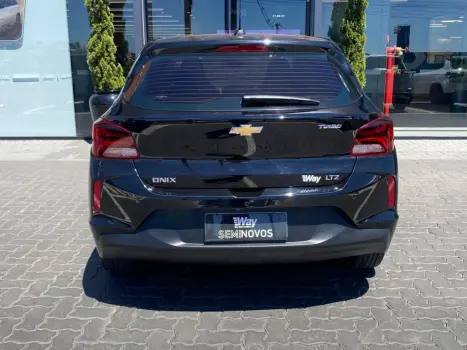 CHEVROLET Onix Hatch 1.0 12V 4P FLEX LTZ TURBO, Foto 5 CHEVROLET Onix Hatch 1.0 12V 4P FLEX LTZ TURBO, Foto 5