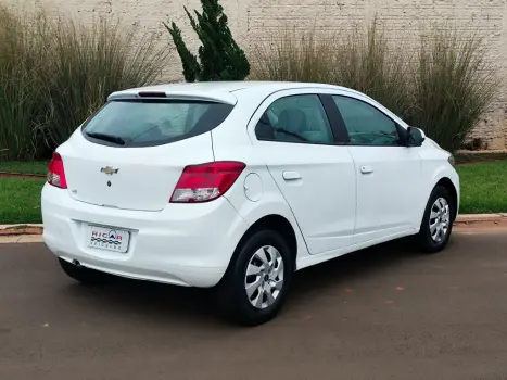 CHEVROLET Onix Hatch 1.0 4P FLEX LS, Foto 4