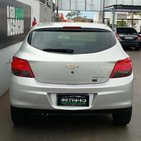 CHEVROLET Onix Hatch 1.4 4P FLEX LTZ AUTOMTICO, Foto 8