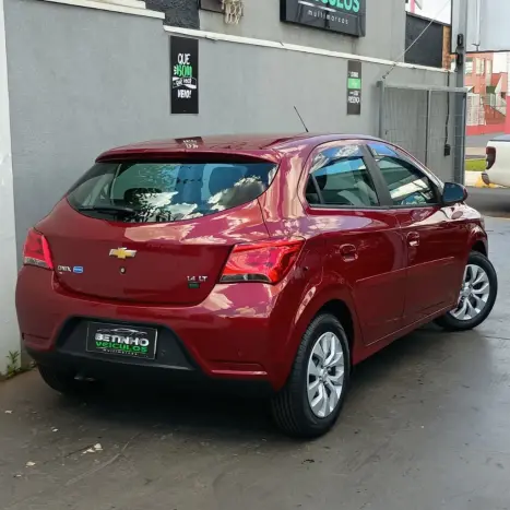 CHEVROLET Onix Hatch 1.4 4P FLEX LT, Foto 4