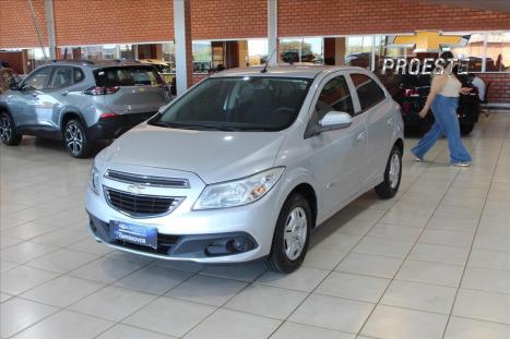 CHEVROLET Onix Hatch 1.0 4P FLEX LT, Foto 1