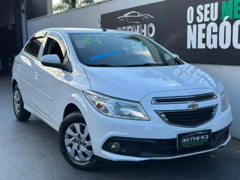 CHEVROLET Onix Hatch 1.0 4P FLEX LT, Foto 2