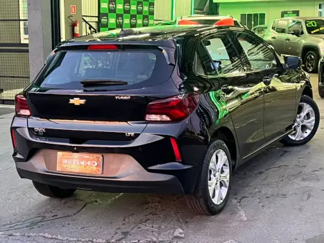 CHEVROLET Onix Hatch 1.0 12V 4P FLEX LTZ TURBO, Foto 4