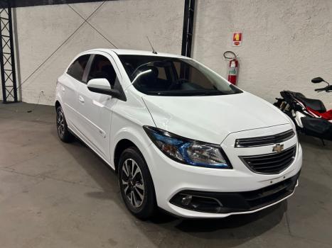 CHEVROLET Onix Hatch 1.4 4P FLEX LTZ, Foto 2