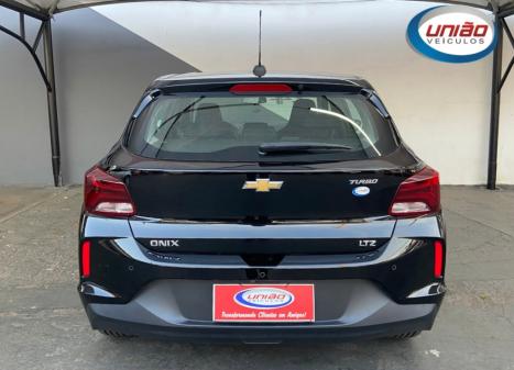 CHEVROLET Onix Hatch 1.0 4P FLEX LTZ TURBO AUTOM�TICO, Foto 6