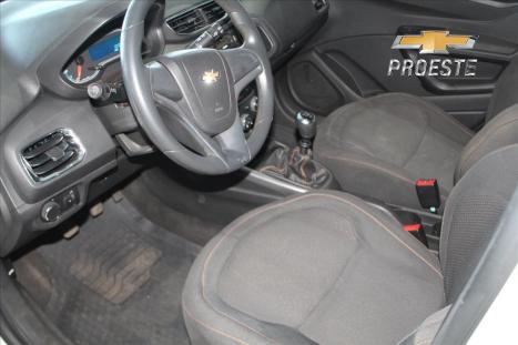 CHEVROLET Onix Hatch 1.4 4P FLEX LT, Foto 5