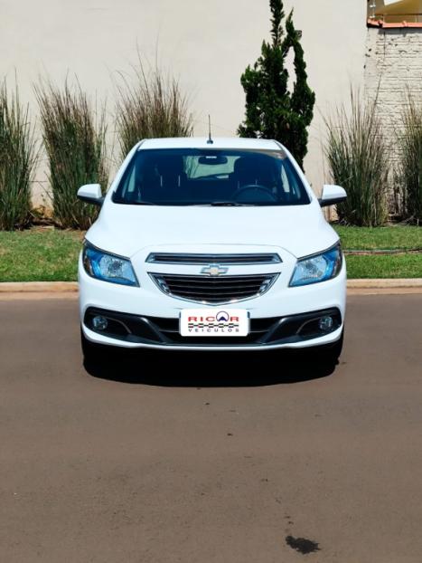 CHEVROLET Onix Hatch 1.4 4P FLEX LTZ, Foto 2