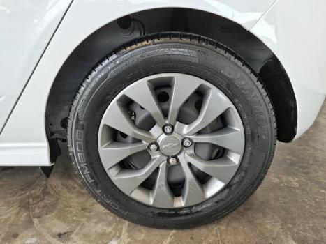 CHEVROLET Onix Hatch 1.4 4P FLEX ACTIV, Foto 5