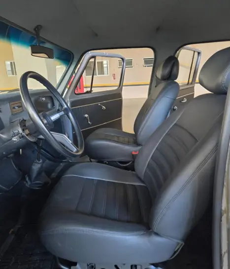 CHEVROLET Veraneio 4.1 4P DIESEL CUSTOM DE LUXE CABINE DUPLA, Foto 7