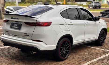 FIAT Fastback 1.3 16V 4P FLEX ABARTH TURBO 270 AUTOM�TICO, Foto 4