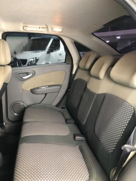 FIAT Grand Siena 1.6 16V 4P FLEX ESSENCE DUALOGIC AUTOMATIZADO, Foto 11