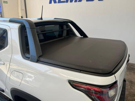 FIAT Strada 1.0 12V TURBO 200 FLEX EDIZIONE 25 CABINE DUPLA CVT AUTOM�TICO, Foto 4