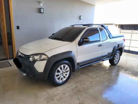 FIAT Strada 1.8 ADVENTURE CABINE ESTENDIDA, Foto 2