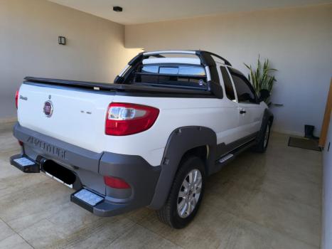FIAT Strada 1.8 ADVENTURE CABINE ESTENDIDA, Foto 4