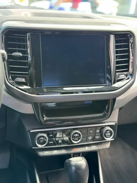 FIAT Toro 2.0 16V 4P VOLCANO 4WD TURBO DIESEL AUTOM�TICO, Foto 8