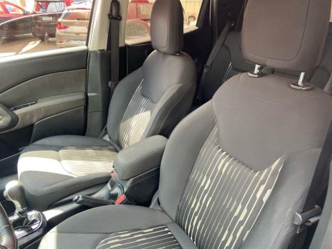 FIAT Toro 2.4 16V 4P FLEX FREEDOM ROAD AUTOMÁTICO, Foto 8 FIAT Toro 2.4 16V 4P FLEX FREEDOM ROAD AUTOMÁTICO, Foto 8