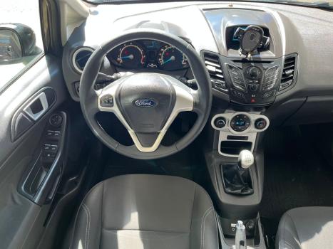 FORD Fiesta Hatch 1.6 4P, Foto 3