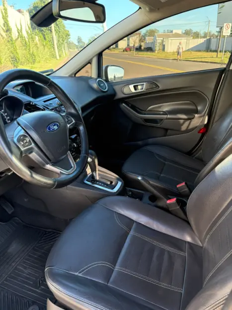 FORD Fiesta Hatch 1.6 16V 4P FLEX TITANIUM POWERSHIFT AUTOM�TICO, Foto 7