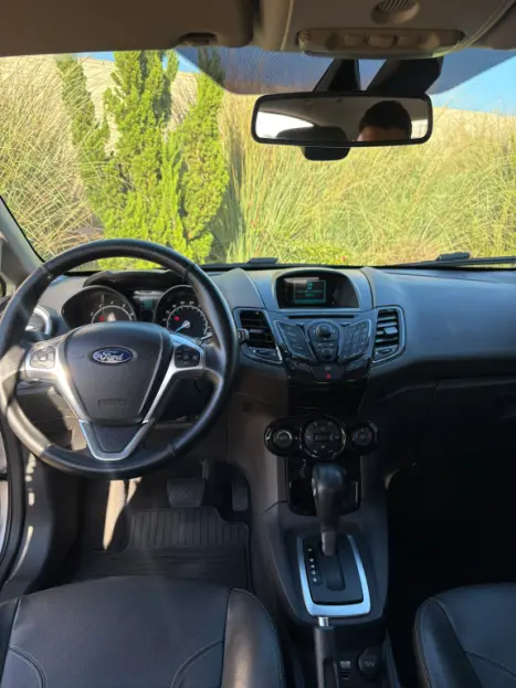 FORD Fiesta Hatch 1.6 16V 4P FLEX TITANIUM POWERSHIFT AUTOM�TICO, Foto 9